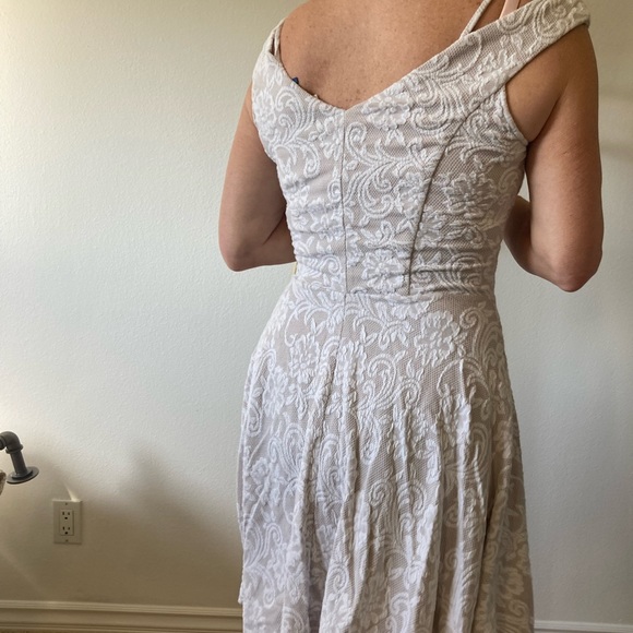 Blue Rose Apparel White Lace Dress - Picture 2 of 7